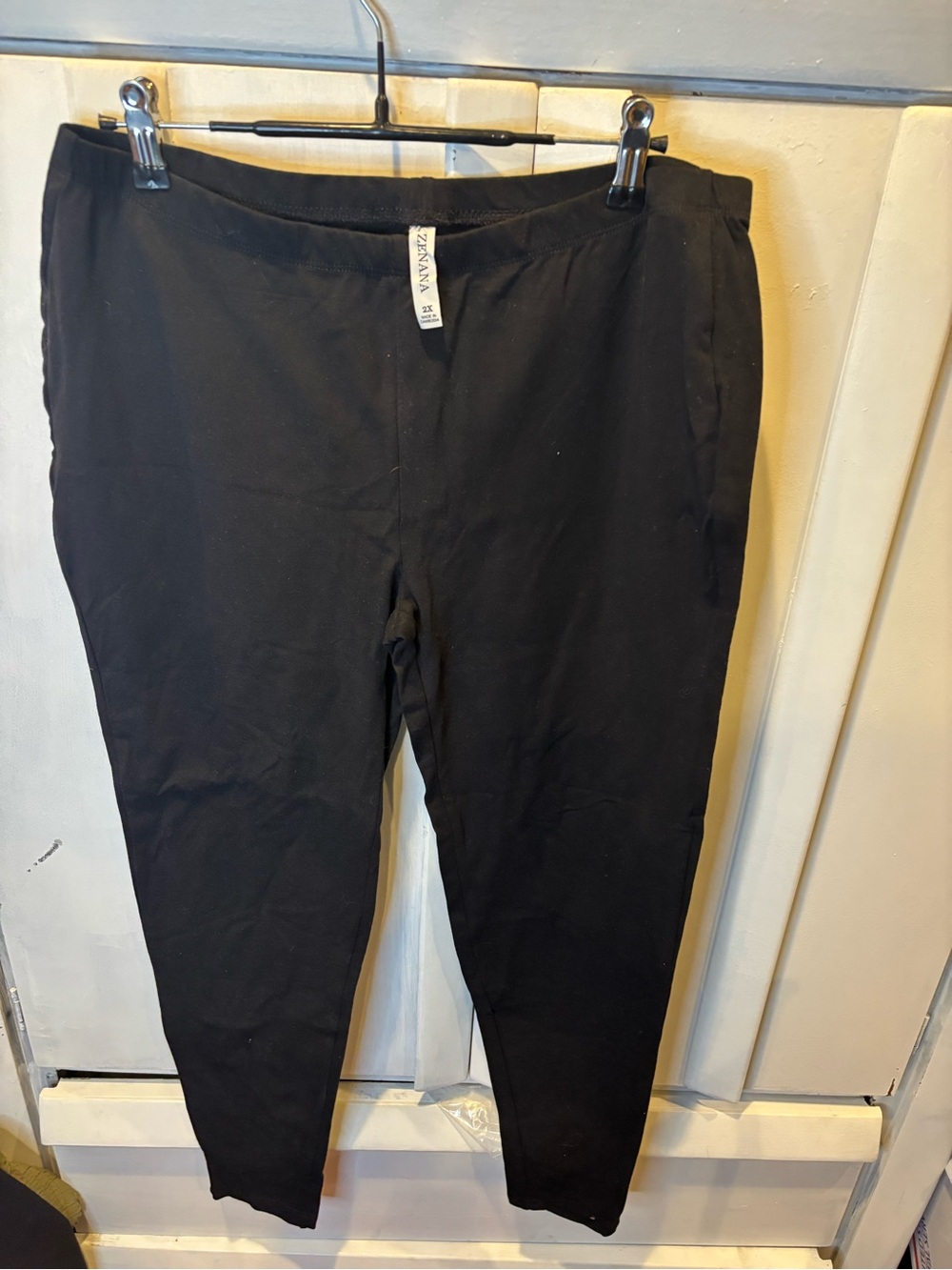 Zenana Outfitters Women's Black Stretch Leggings